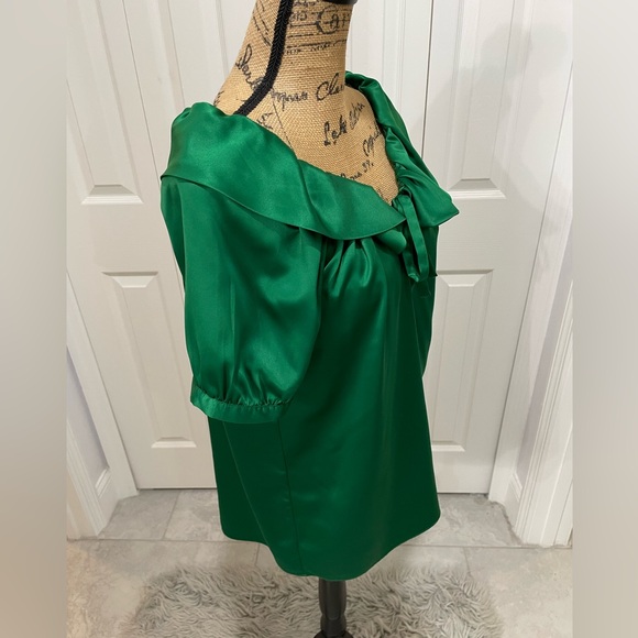 LOFT Emerald Ruffle Blouse - Picture 6 of 14